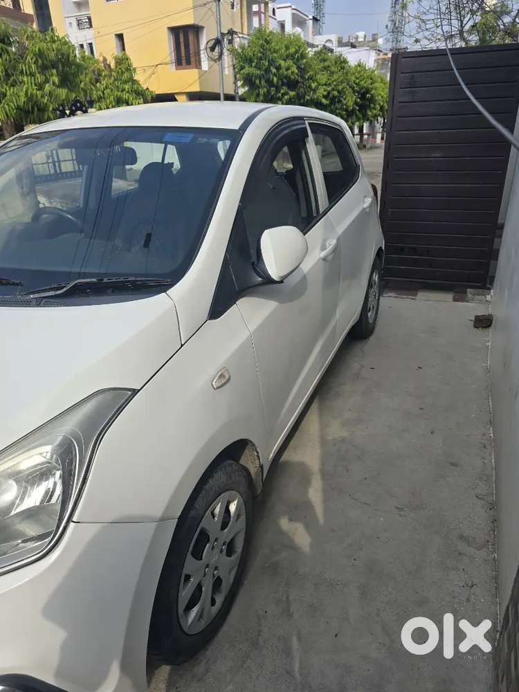 Hyundai Grand I10 2016 Petrol 100000 Km Driven