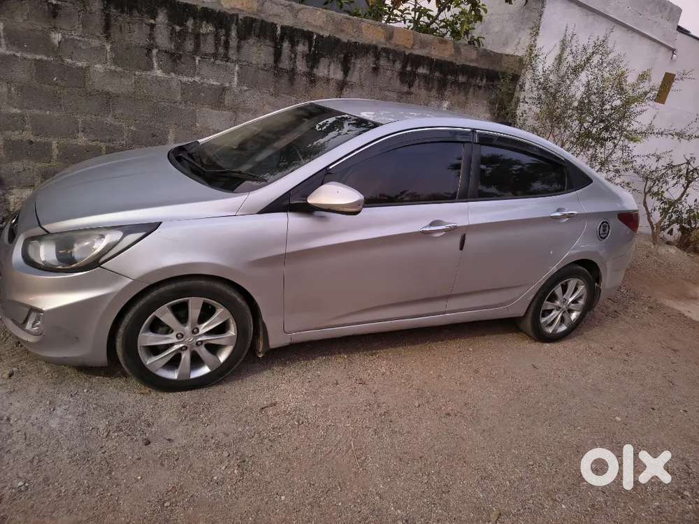 Hyundai Verna 2011 Diesel 128000 Km Driven