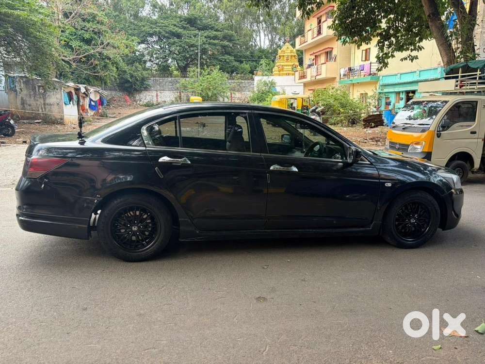 Honda Accord 2008 (black) – Executive Sedan For