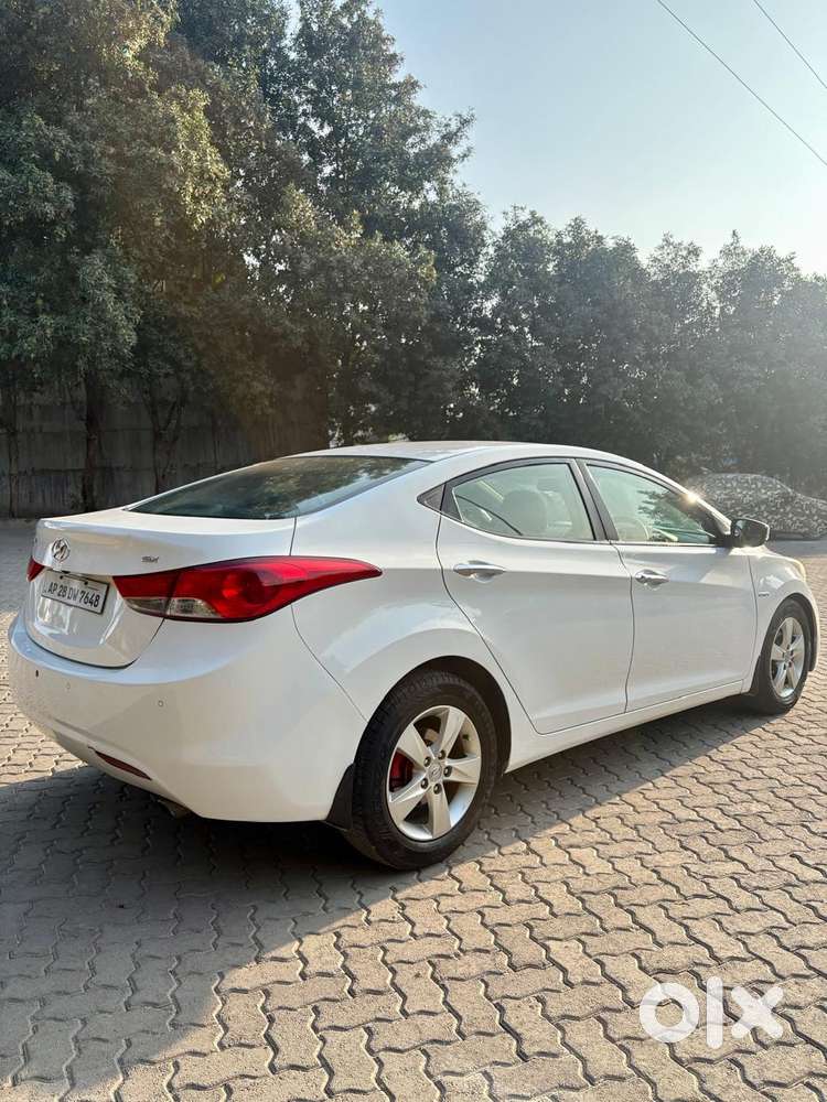Hyundai Elantra, 2014, Diesel