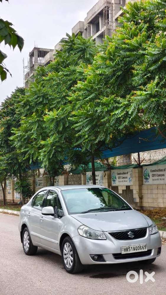 Maruti Suzuki Sx4 Zxi Mt Bsiv, 2011, Petrol