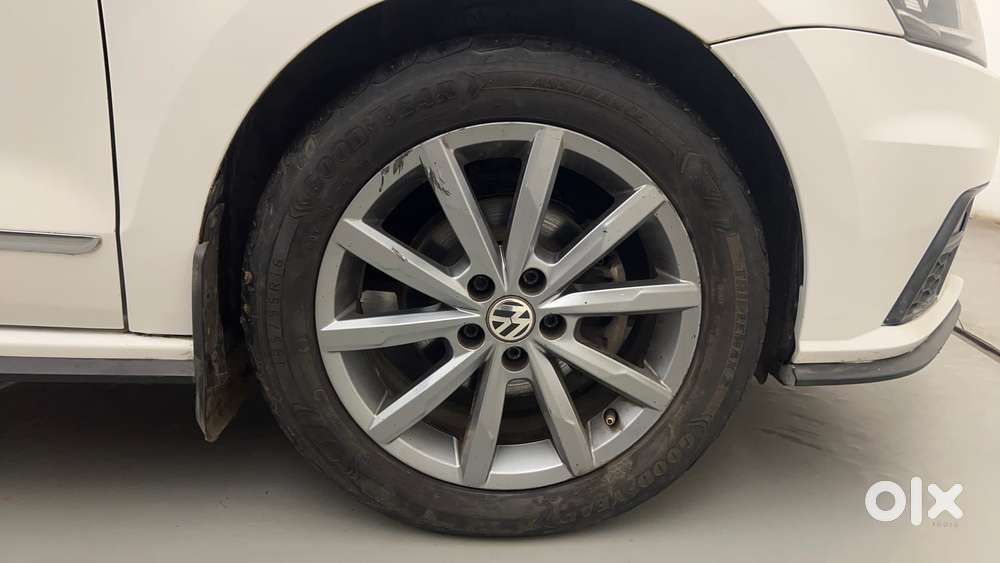 Volkswagen Vento 1.6 Highline, 2020, Petrol