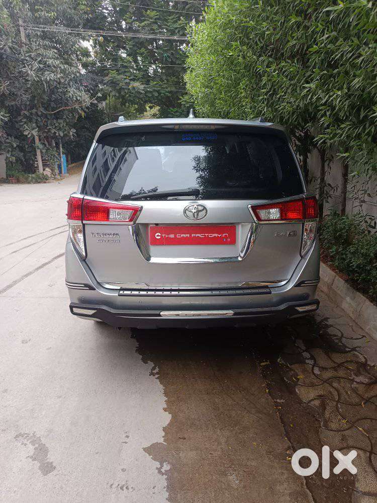 Toyota Innova Crysta 2.8 Gx At 8 Seater, 2022, Diesel