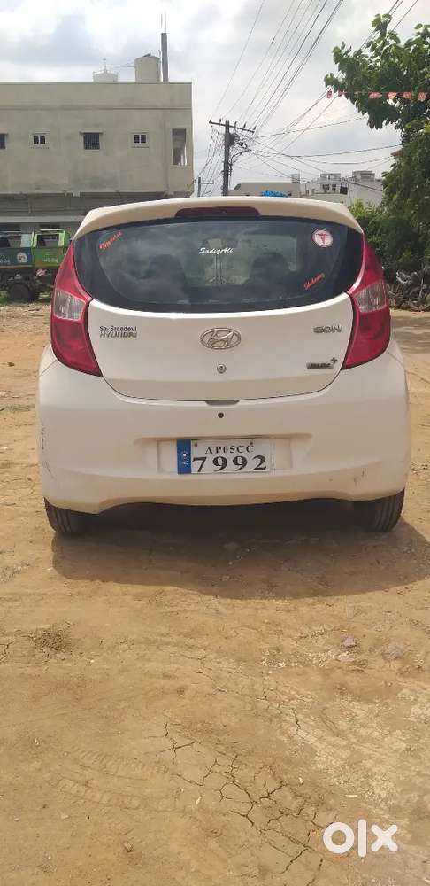 Hyundai Eon Magna 2012