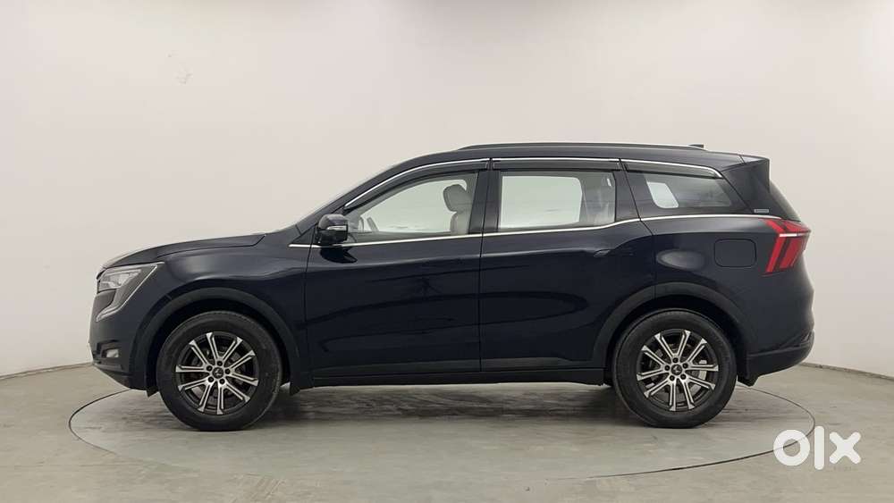 Mahindra Xuv700 2.2 Ax 7 Diesel Mt Luxury Pack Str, 2023, Diesel