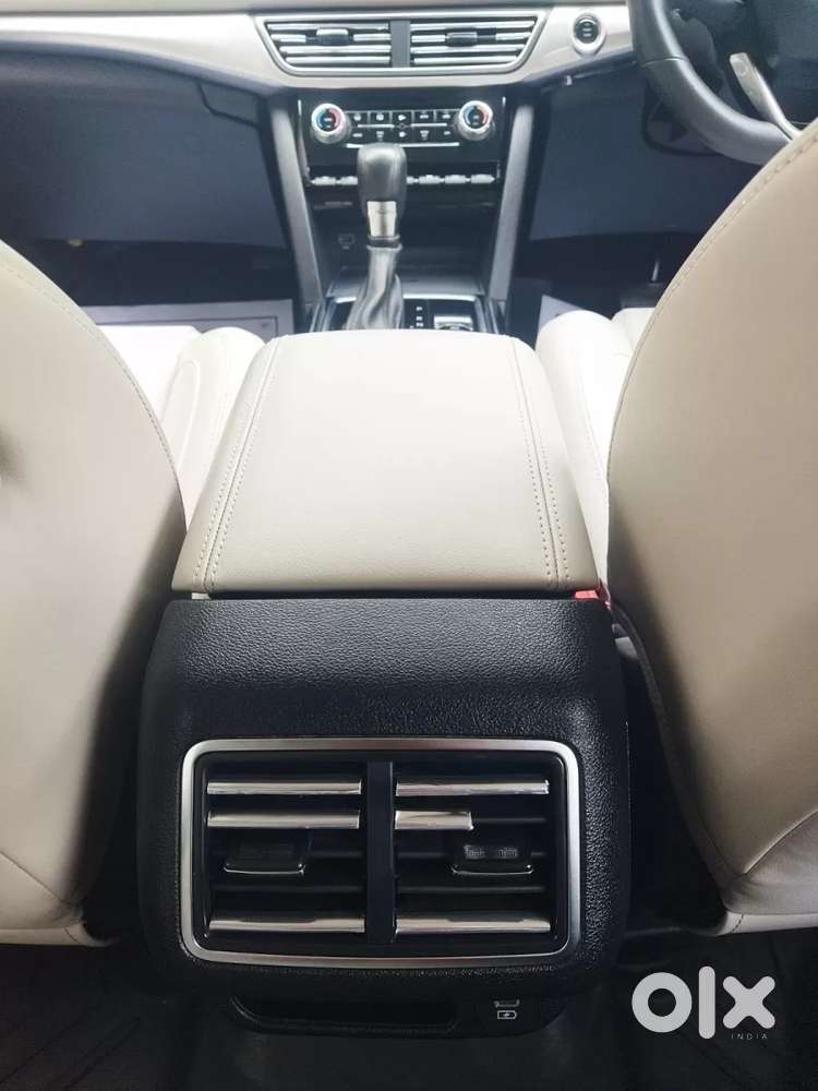 Mahindra Xuv700, 2022, Diesel