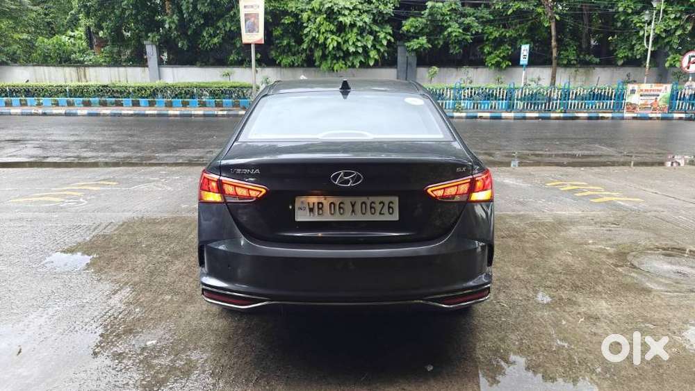 Hyundai Verna 1.5 Sx Ivt, 2022, Petrol