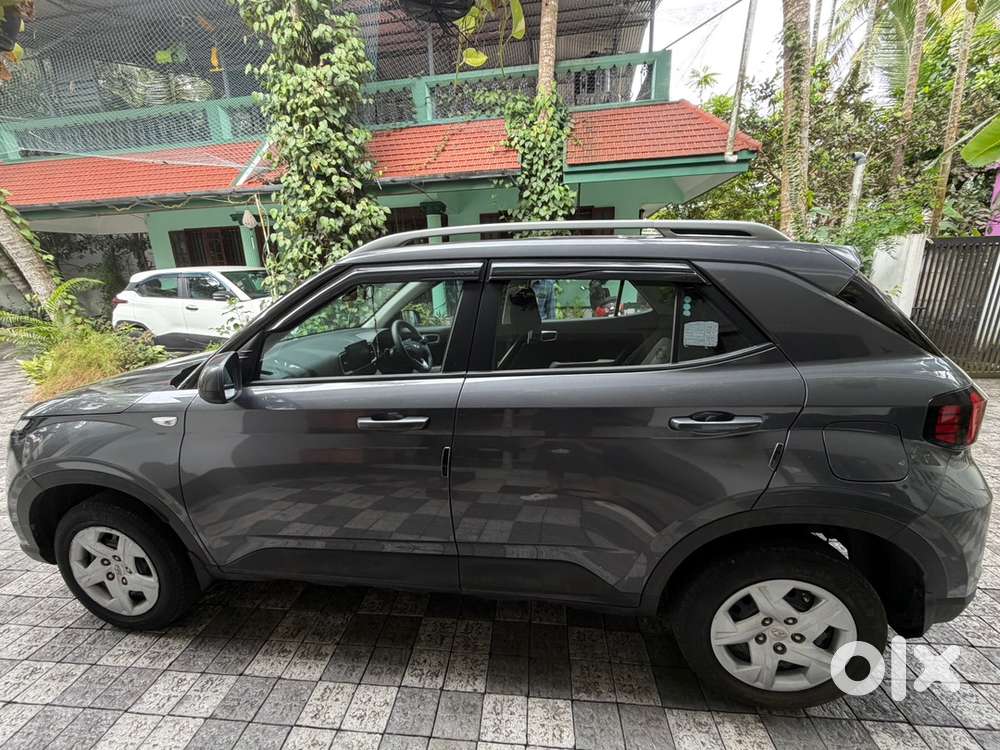 Hyundai Venue 2022 Petrol