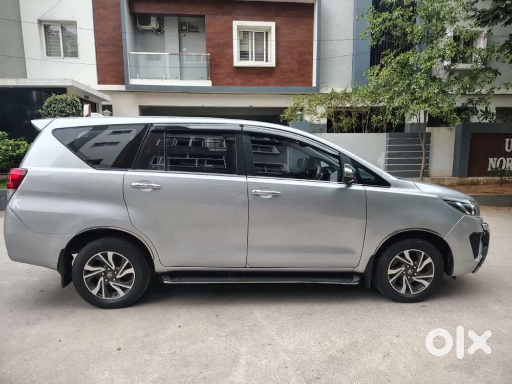 Toyota Innova Crysta [2020-ongoing] 2.4 Gx 8 Str, 2021, Diesel