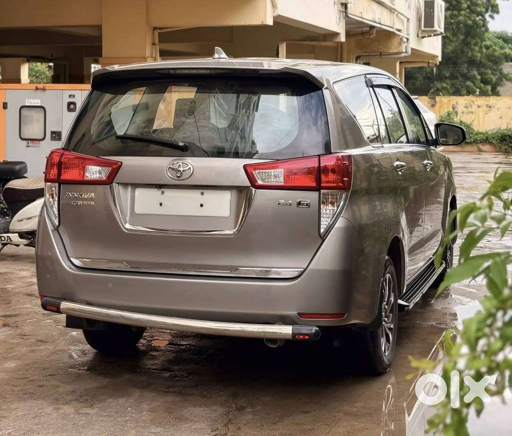 Toyota Innova Crysta 2.4 G Mt, 2022, Diesel