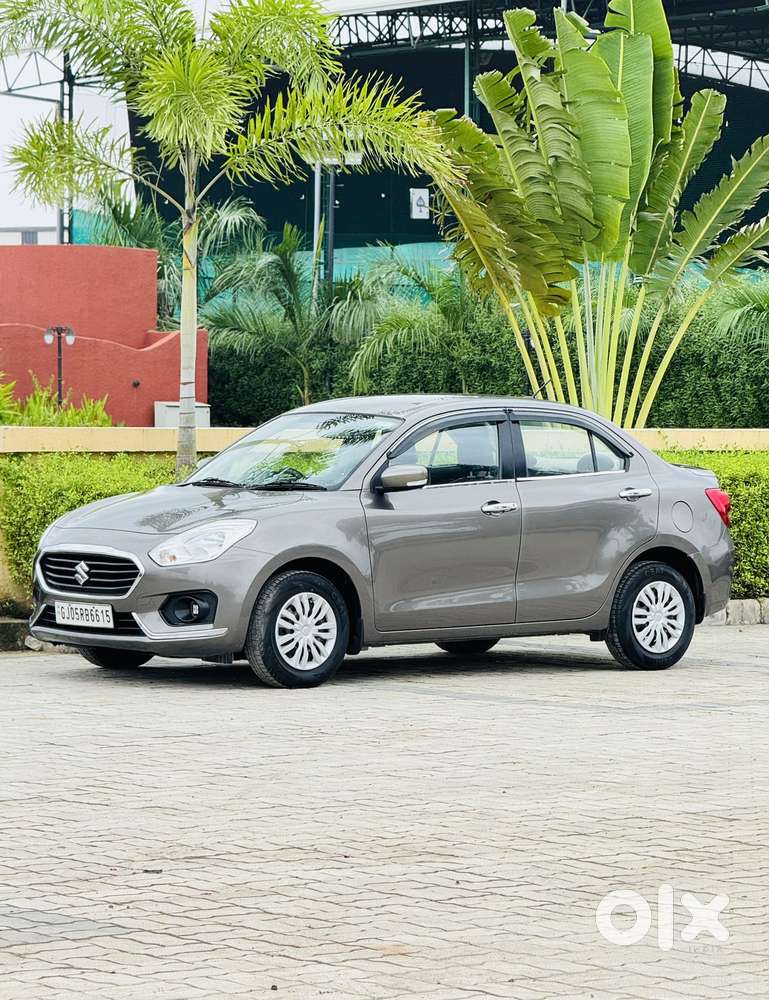 Maruti Suzuki Swift Dzire Amt Vxi, 2017, Petrol