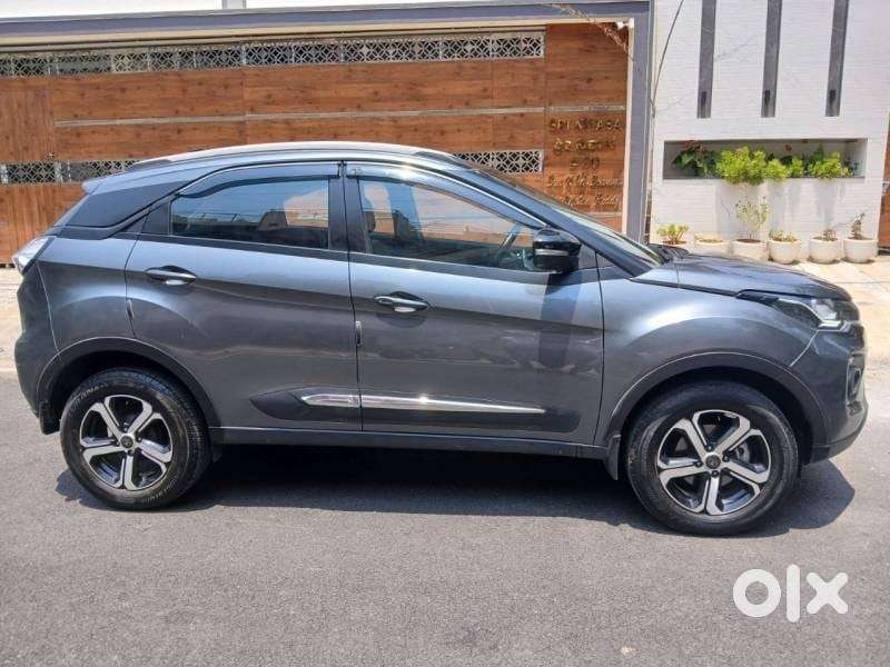 Tata Nexon 1.2 Revotron Xza Plus, 2023, Petrol