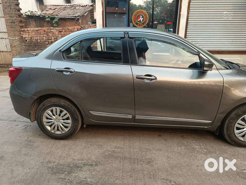 Maruti Suzuki Swift Dzire 1.3 Vxi, 2020, Petrol