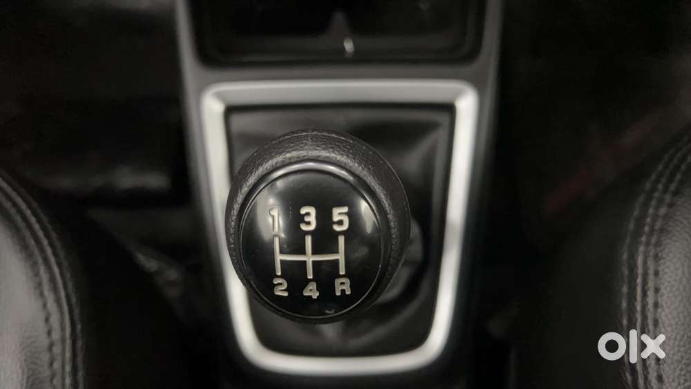 Maruti Suzuki Swift 1.3 Zxi, 2023, Petrol