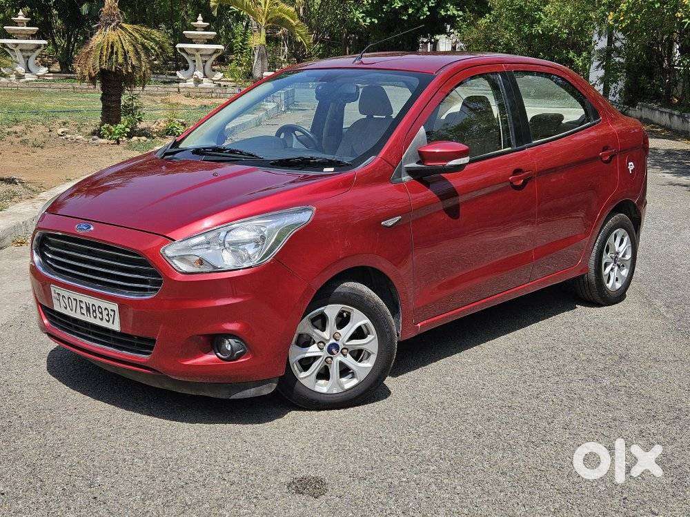 Ford Figo Aspire Titanium Blu, 2015, Petrol