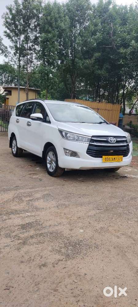 Toyota Innova Crysta 2.4 G Mt 7 Str, 2017, Diesel
