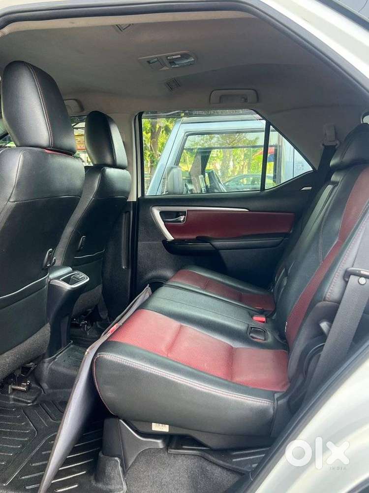 Toyota Fortuner Legender 4x2 At 2.8, 2022, Diesel
