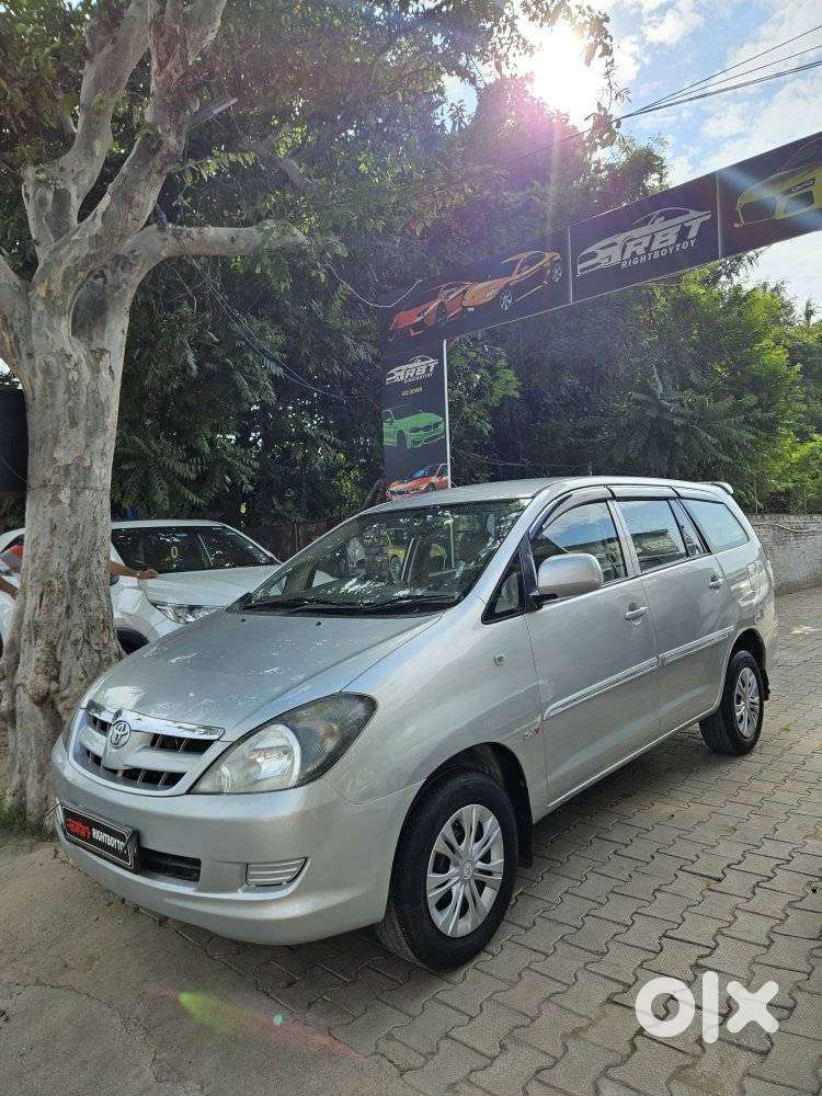 Toyota Innova 2.5 G (diesel) 8 Seater, 2006, Diesel