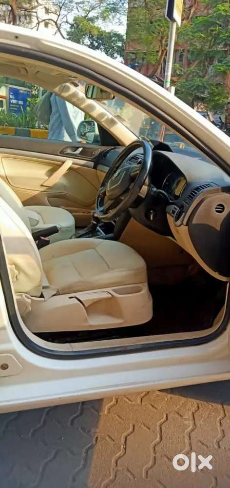 Skoda Laura 2010 Argent Sell