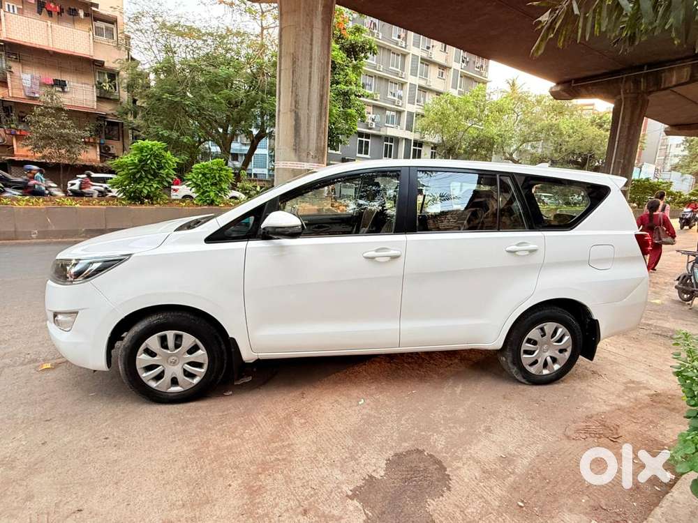 Toyota Innova Crysta [2020-ongoing] 2.7 Gx Mt 7 Str, 2022, Diesel