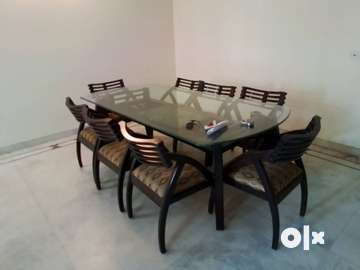 8 seater dining on sale table olx