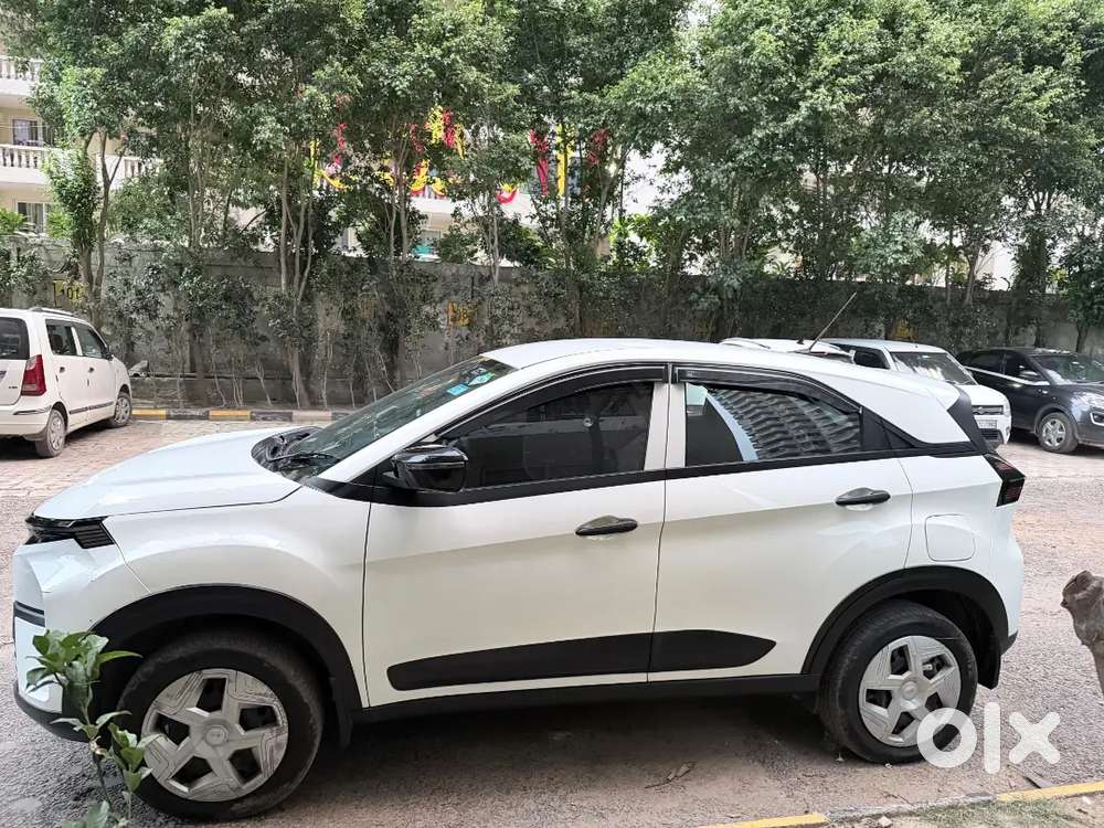 Tata Nexon Smart Plus 6mt Cng 2025