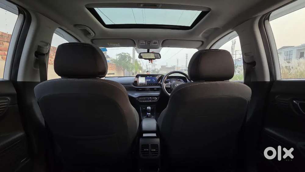 Top Model I20 Asta(o) | Low Km | Single Owner