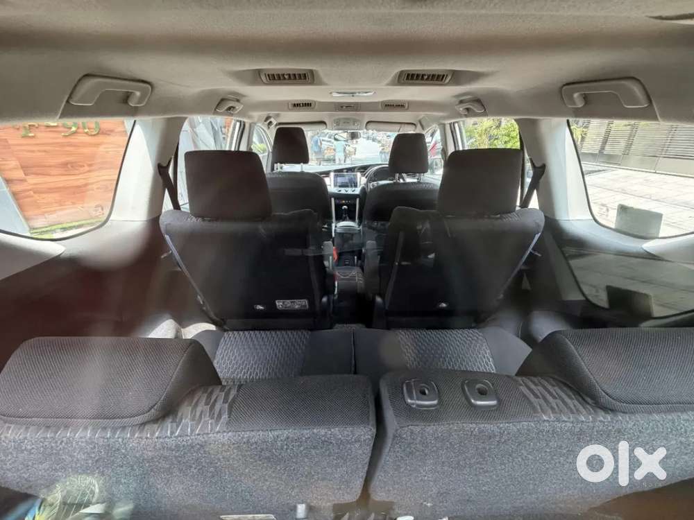 Toyota Innova Crysta 2.4 G Plus Mt 7 Str, 2020, Diesel