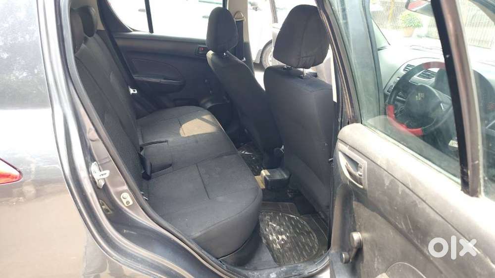 Maruti Suzuki Swift Lxi Optional-o, 2015, Petrol