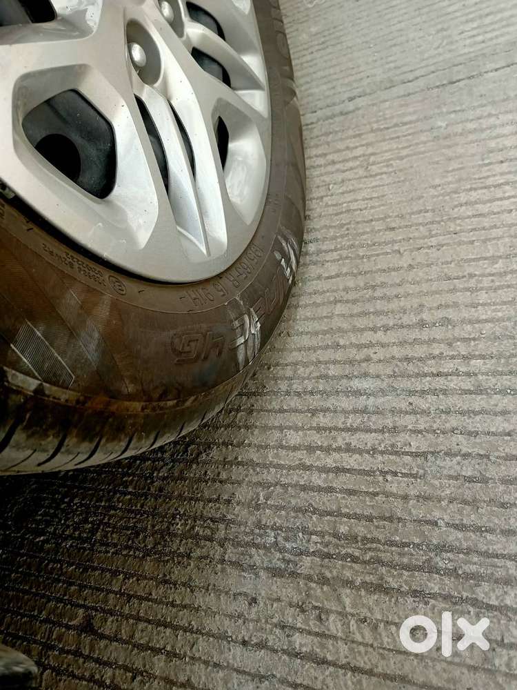 Kia Carens 2023 Petrol Well Maintained