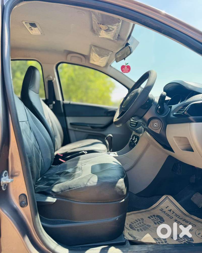 Nissan Magnite N-connecta Mt, 2025, Petrol