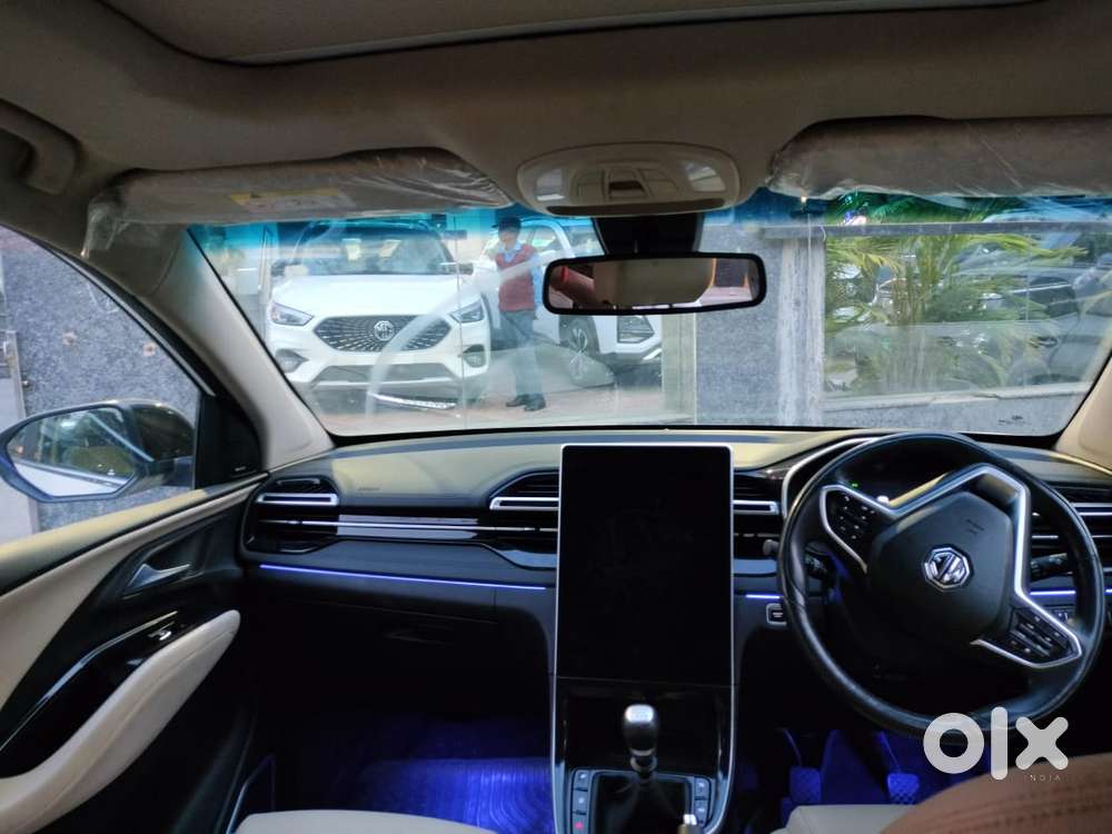 Mg Hector Sharp Pro 1.5 Turbo Mt Dual Tone, 2024, Petrol