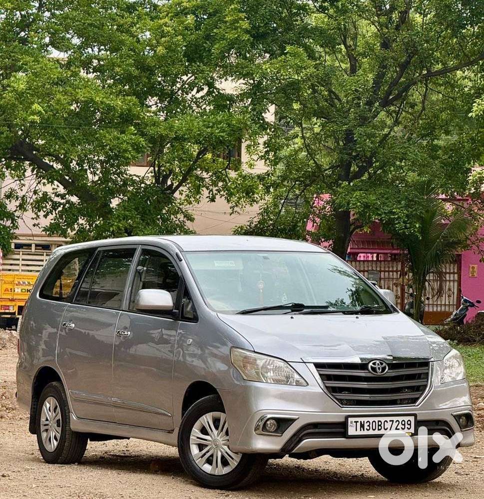 Toyota Innova 2.5 G (diesel) 7 Seater Bs Iv, 2015, Diesel