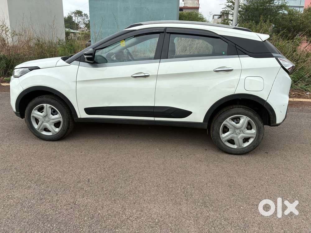 Tata Nexon 1.2 Revotron Xm (s), 2021, Petrol