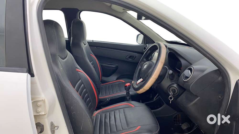 Renault Kwid 1.0 Rxt 02 Anniversary Edition, 2017, Petrol