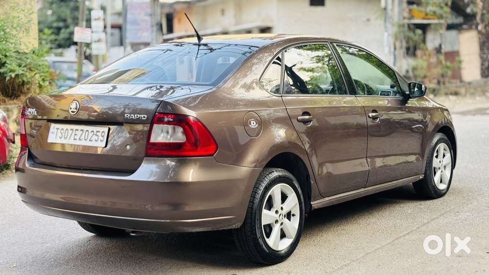 Skoda Rapid 2013-2016 1.5 Tdi At Ambition With Alloy Wheel, 2015, Di..