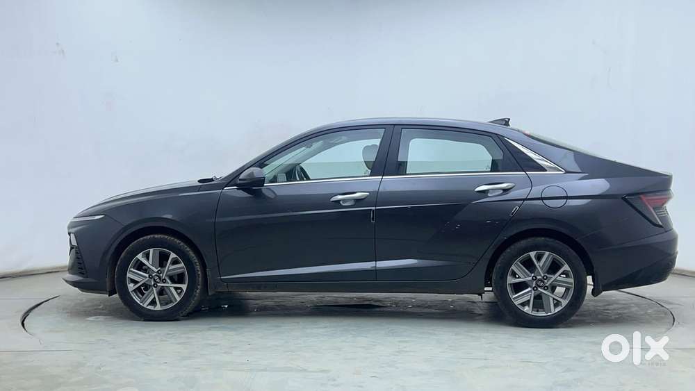 Hyundai Verna 1.5 Sx (o) Petrol Mt, 2023, Petrol