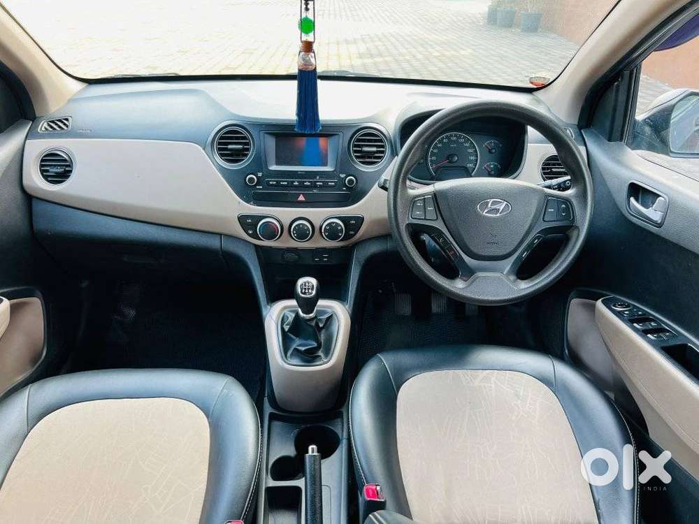 Hyundai I10 Sportz, 2017, Petrol