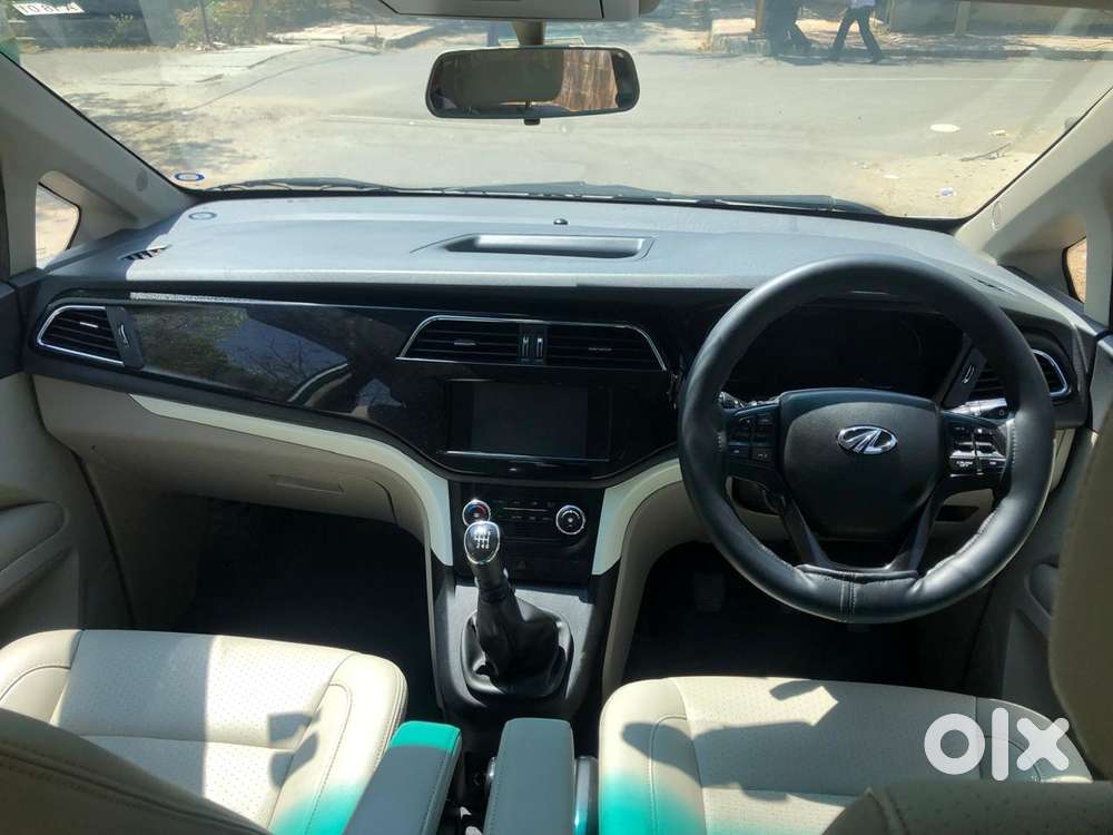 Mahindra Marazzo M8, 2019, Diesel