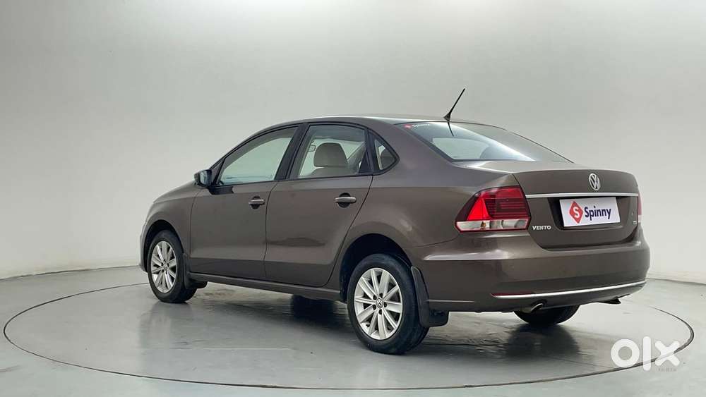 Volkswagen Vento 1.2 Tsi Highline At, 2016, Petrol