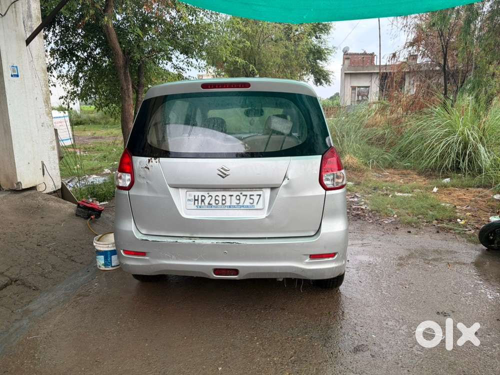 Maruti Ertiga Vxi 2012