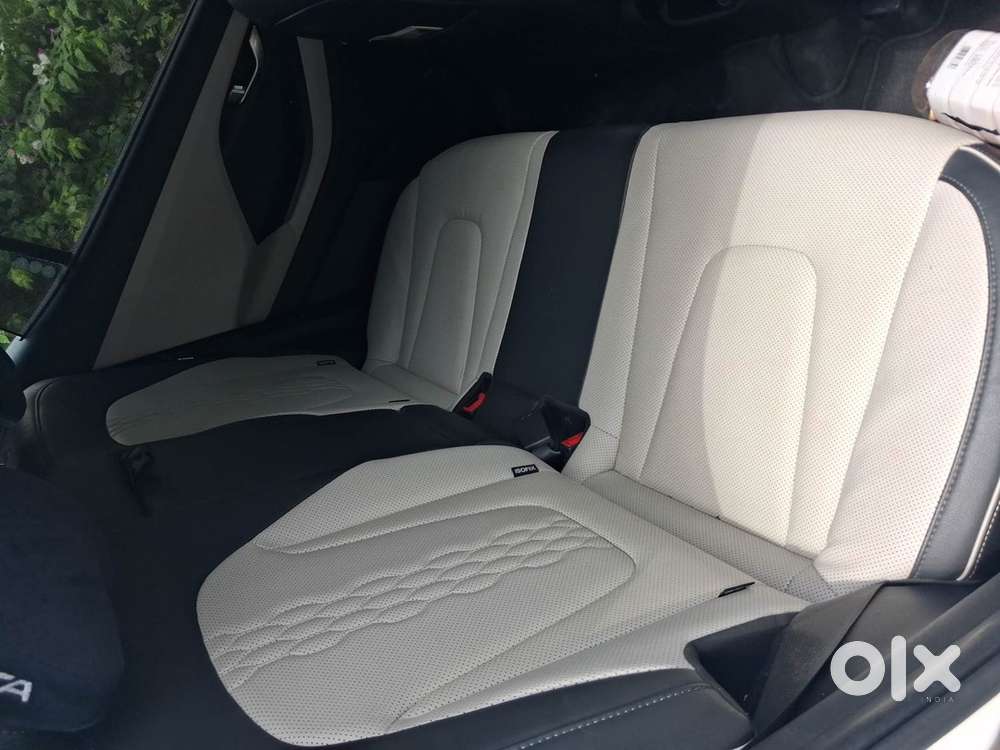 For Sale: Hyundai Creta Sx(o) 1.5 Diesel At — 2022, White Color