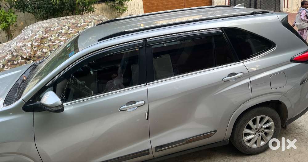 Innova Hycross - Limited Edition