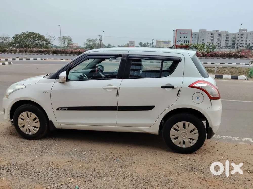 Swift Maruti Diesel 2013 Third Owner Good Condition