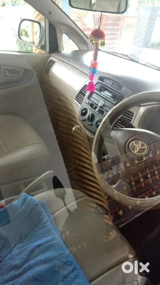 Toyota Innova 2006 Diesel 278282 Km Driven