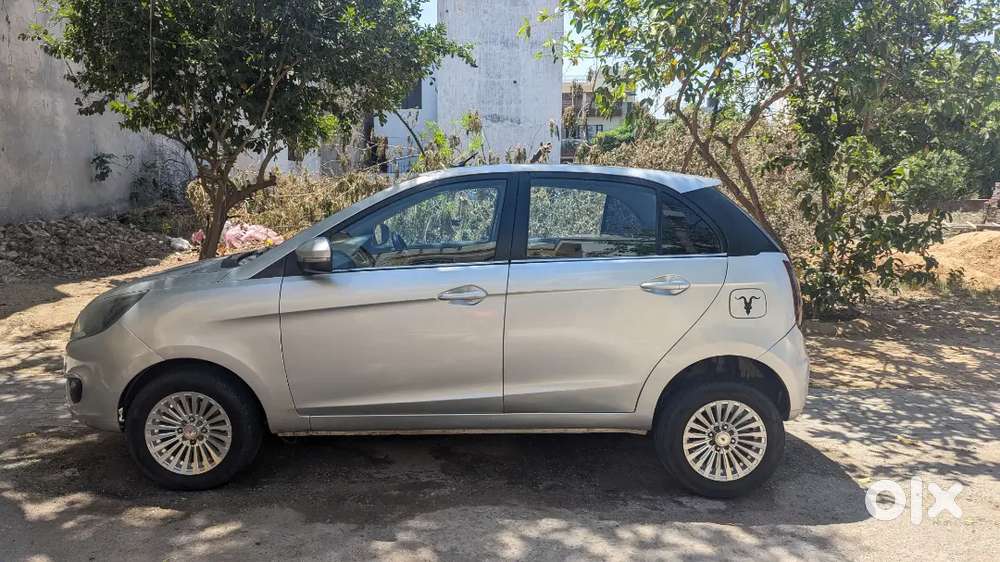 Tata Bolt Car With Company Stereo, With Alloy Wheels.