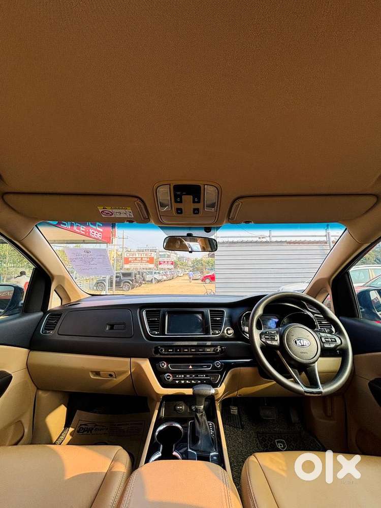 Kia Carnival Premium, 2020, Diesel