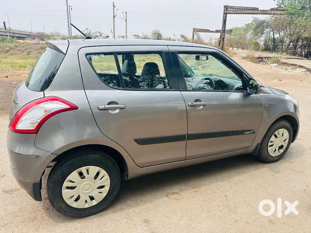 Gadi Me Koi Bhi Kam Nai Hai Stepney Bhi Un Used Hai
