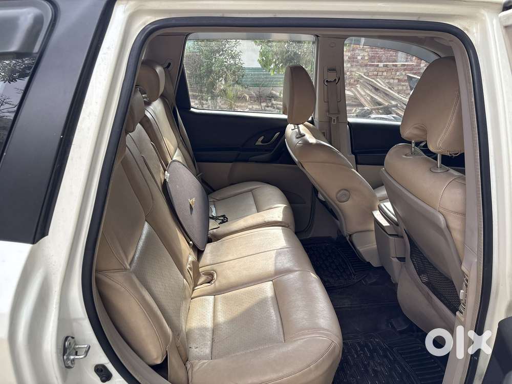 Mahindra Xuv500 W7, 2017, Diesel