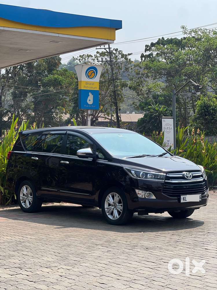 Toyota Innova Crysta 2.8 Z, 2016, Diesel